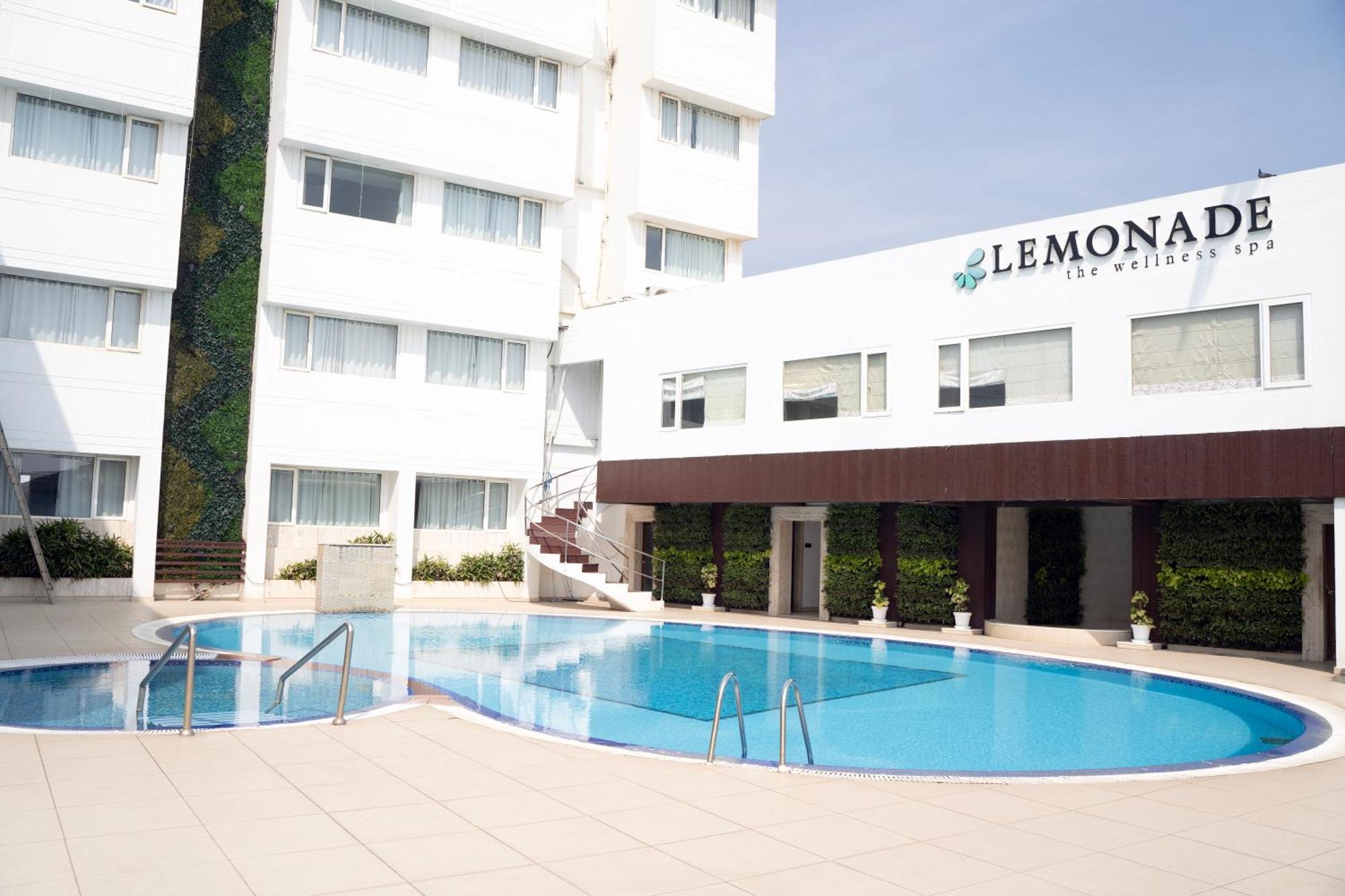 Hotel Holiday Resort Puri Exterior photo