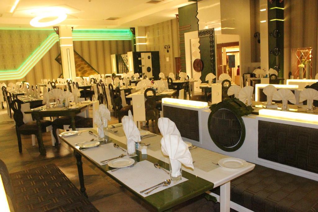 Hotel Holiday Resort Puri Exterior photo