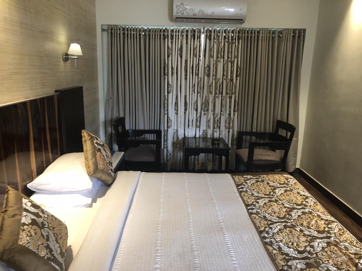 Hotel Holiday Resort Puri Exterior photo