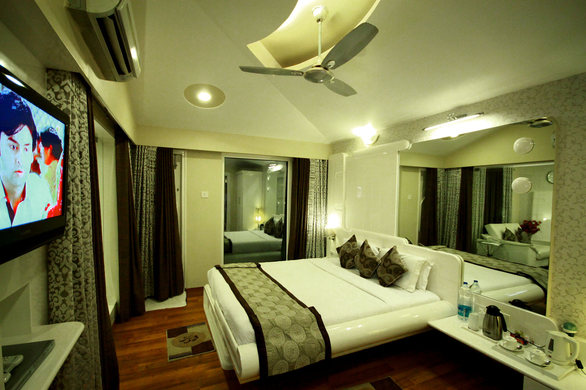 Hotel Holiday Resort Puri Exterior photo